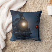 Vintage Steam Engine Locomotive In Winter クッション (ブランケット)