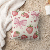 Vintage Strawberry and Pink Bows Coquette Pillow クッション (ブランケット)