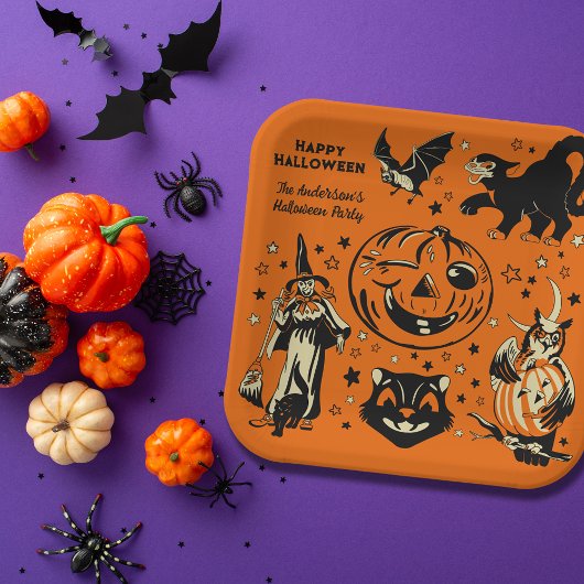Vintage Style Halloween Graphics Personalized ペーパープレート