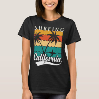 Vintage Surfer Retro Surfing Beach Summer Vacation Tシャツ
