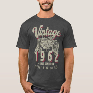 Vintage Tractor Farmer Birthday Born In 1962 & Est Tシャツ