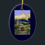 Vintage Travel, Women of Abruzzo，イタリア セラミックオーナメント<br><div class="desc">ヴィンテージイラストレーションヨーロッパの旅行ポスターまたはラゲージラベルAbruzzo，イタリアのコスチューム、ドレスや帽子の服を着た女性のグループ伝統的をフィーチャー。群衆は遠くに山をかぶった雪で町の教会に通じる道路に立っている。</div>