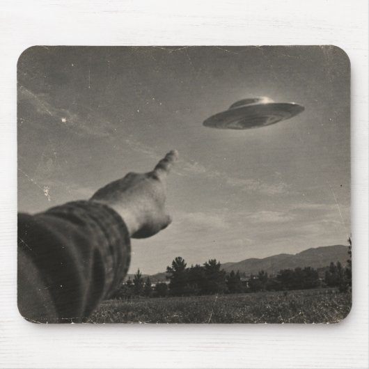 Vintage UFO Sighting マウスパッド (正面)