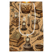 Vintage Witchcraft Books & Candles Pattern (2) ミディアムペーパーバッグ (裏面)