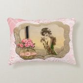 VintageBeautyはピンクのレースのDoily AccentPillowを組み立てました アクセントクッション (正面)