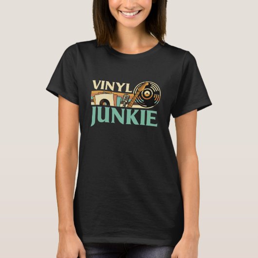 Vinyl Junkie LP Records DJ Turntable Music Collect Tシャツ (正面)