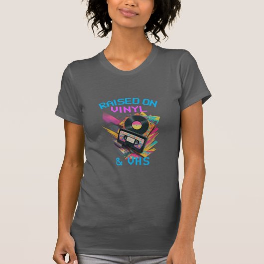 Vinyl & VHSのTシャツで浮き上がり Tシャツ (正面)