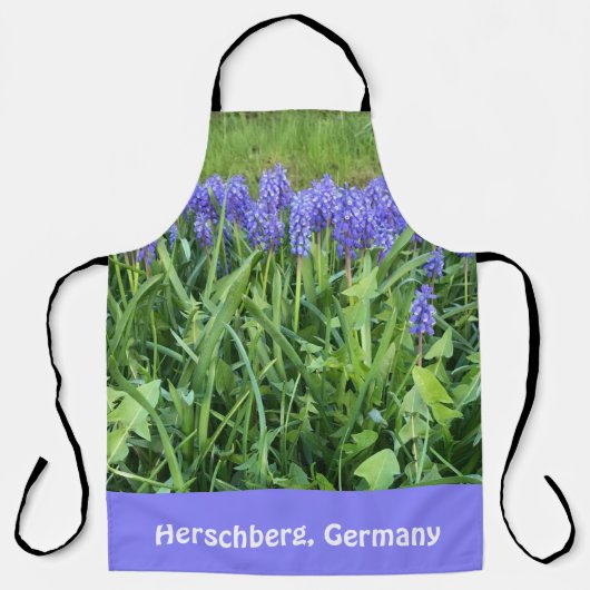 Violet Bluebels Photography - Herschberg, Germany エプロン (正面)