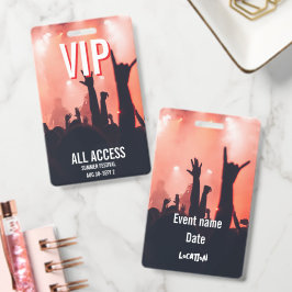 VIPオールアクセス 赤いシルエット 観客 コンサート バッジ