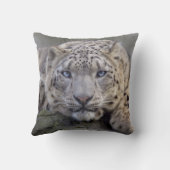 Vishnuのユキヒョウの枕 クッション (裏面)