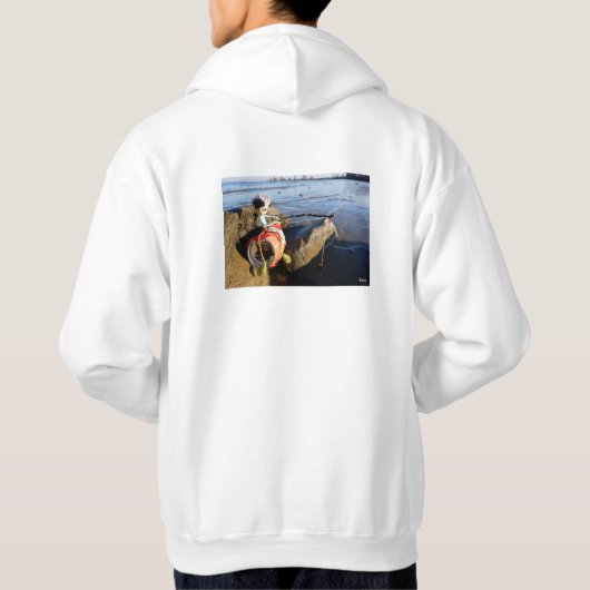 Vissende Fubby op een blikje aan de waterkant. パーカ (裏面)