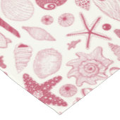 Viva Magentaの貝殻 – 2023年の色 テーブルクロス (アングル)