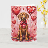Vizsla Valentine Dog Sitting with Hearts Red カード (黄色い花)