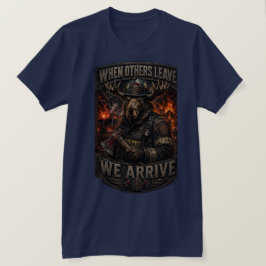 VLLC When Others Leave We Arrive Firefighter Moose Tシャツ