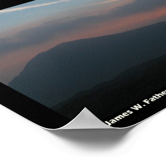 Volcanoes Around the World ポスター (角)