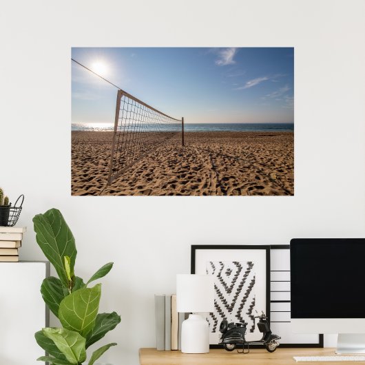 Volleyball net on the beach poster ポスター (ホームオフィス)