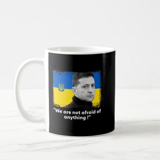 Volodymyr Zelensky I Stand With Ukraine Peace Love コーヒーマグカップ (左)