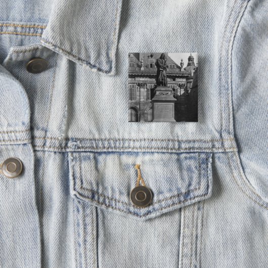 Voltaireの彫像 缶バッジ (インサイチュ)