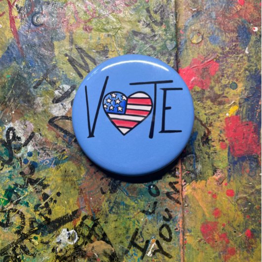 VOTE 缶バッジ