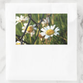 Vrede achter het hek. In bloemen illustratief. 長方形シール (バッグ)