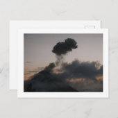 Vulkan Fuego in Guatemala シーズンポストカード (正面/裏面)