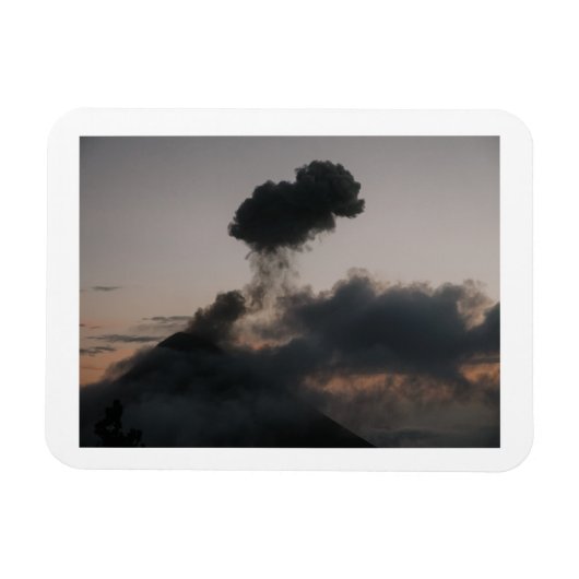 Vulkan Fuego in Guatemala マグネット (横)