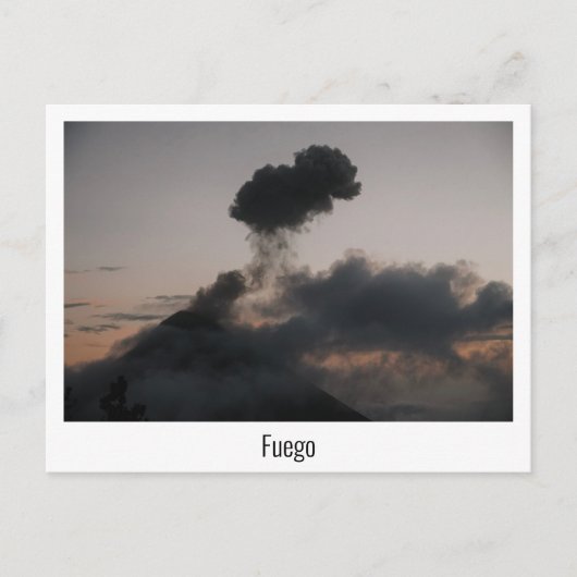 Vulkan Fuego in Guatemala beim Sonnenuntergang ポストカード (正面)
