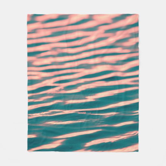 wの静かな体の写真を閉じる フリースブランケット (正面)