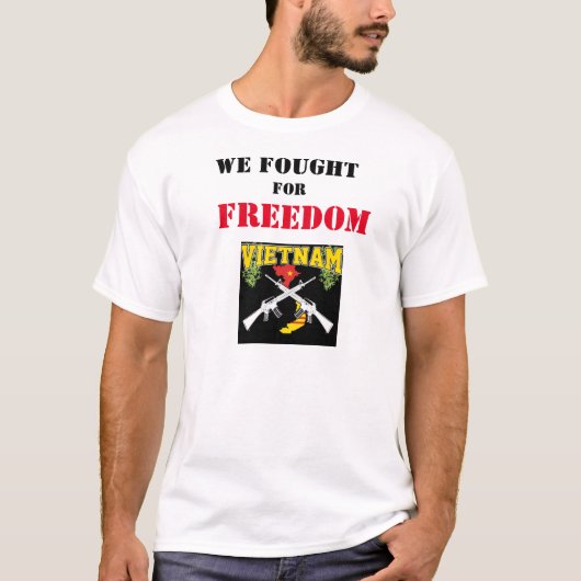W3Eは自由のために戦った Tシャツ (正面)