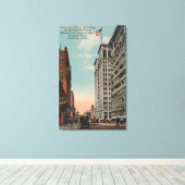 WAスポケーン – ホーセアーツのあるダウンタウンビュー キャンバスプリント (インサイチュ (ウッドフロア))