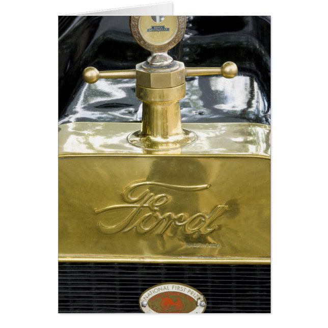 WA、シアトルのクラシックなアメリカの自動車 (正面)