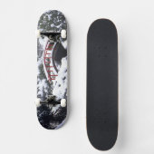 WA、シアトル、月の橋と池、冬の2日後 スケートボード (正面)