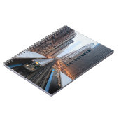 Wabash上の都心のシカゴの高い柵 ノートブック (左側)