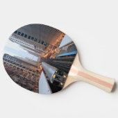 Wabash上の都心のシカゴの高い柵 卓球ラケット (横)