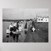 Wading at White Bear Lake, 1905 ポスター (正面)