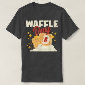 Waffle Day Cone Baking Breakfast Maker  Tシャツ (デザイン正面)