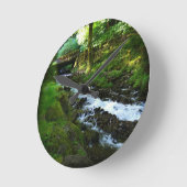 Wahkeena滝からのランオフ、または ラウンド壁時計 (傾斜)