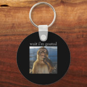 Wait I'm Goated Funny Thinking Monkey Meme Gen Z H キーホルダー (正面)