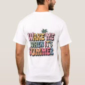 Wake Me When It’s Summer – Funny Men’s White Tee Tシャツ (裏面)