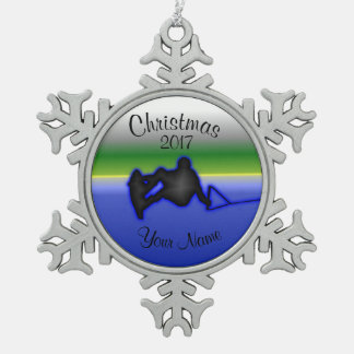 Wakeboardのピューターの雪片のクリスマスのオーナメント スノーフレークピューターオーナメント