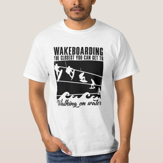 Wakeboarding最も近いWakeboarder Tシャツ (正面)
