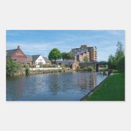 Wakefield Canal Side: Historic Pub and Apartments 長方形シール