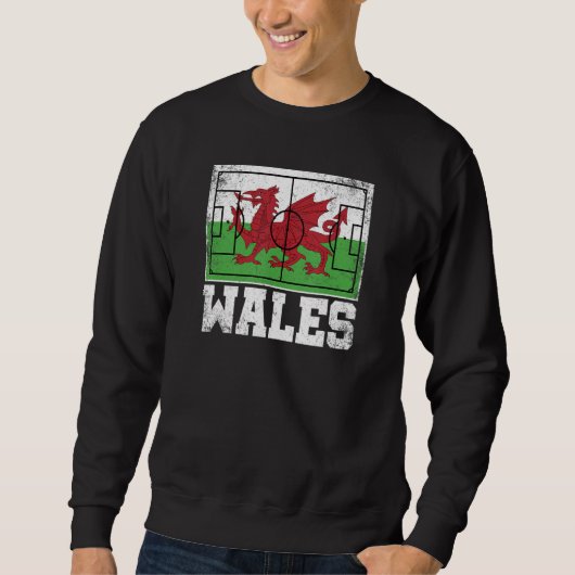 Wales Soccer Field Country Flag Welsh Pride 1 スウェットシャツ (正面)