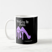 Walk By Faith Graphic Christian Design With Purple コーヒーマグカップ (左)