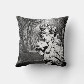 Walküre - Skulptur mit Baum-Arkade クッション (裏面)