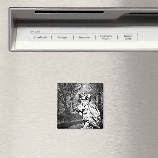 Walküre - Skulptur mit Baum-Arkade マグネット (インサイチュ (食洗機))