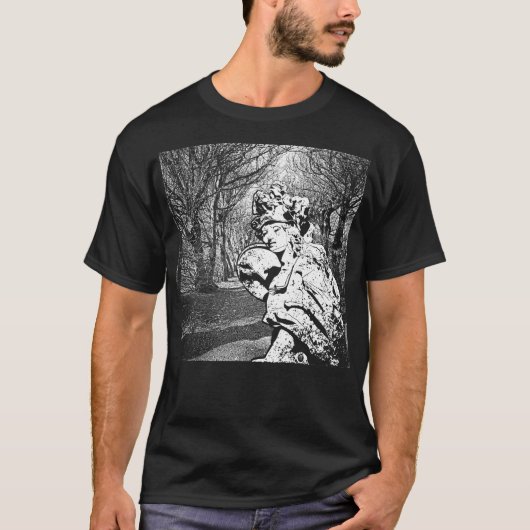 Walküre - Skulptur mit Baum-Arkade Tシャツ (正面)