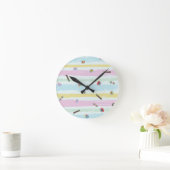 Wall Clock – Sports & Stripes Pastel Racing Design ラウンド壁時計 (ホーム)