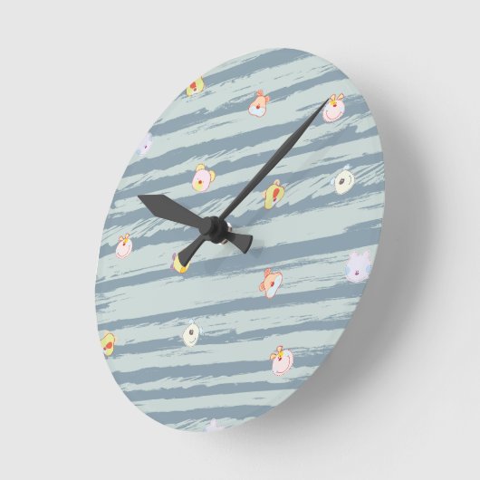 Wall Clock – Whimsy Faces ラウンド壁時計 (傾斜)