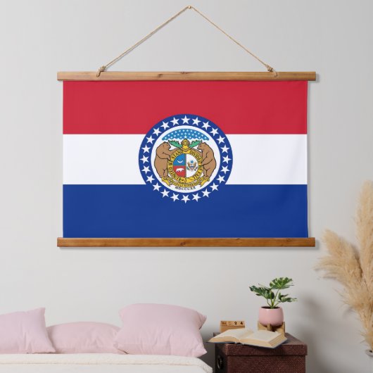 Wall tapestry with flag of Missouri, U.S.A. 吊り下げ型タペストリー (寝室)